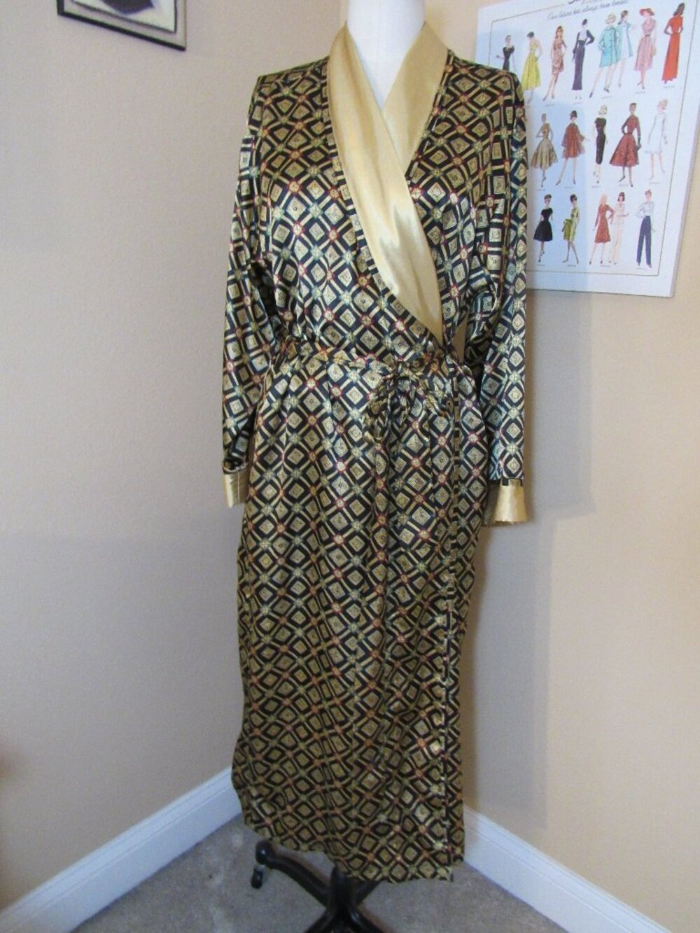 Vintage Victoria's Secret Gold Black Geometric Satin Long Robe Size Small